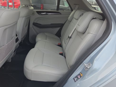 Used 2014 Mercedes-Benz ML 350 image 4