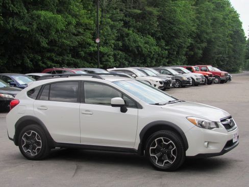 Used 2014 Subaru XV Crosstrek 2.0i Premium AWD/4WD image 11