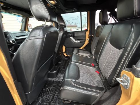 Used 2013 Jeep Wrangler Unlimited Sport image 19