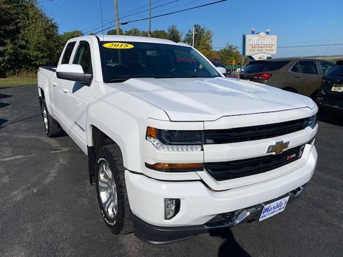 Used 2018 Chevrolet Silverado 1500 LT Z71 image 4