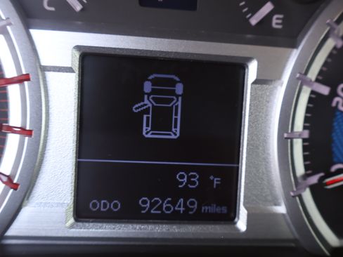 Used 2014 Toyota 4Runner SR5 image 27