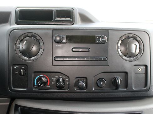 Used 2012 Ford E-150 and Econoline 150 image 32