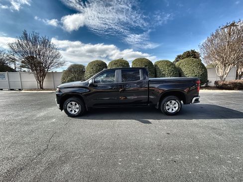 Used 2019 Chevrolet Silverado 1500 LT image 1