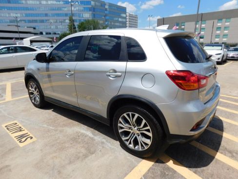 Used 2018 Mitsubishi Outlander Sport FWD image 5