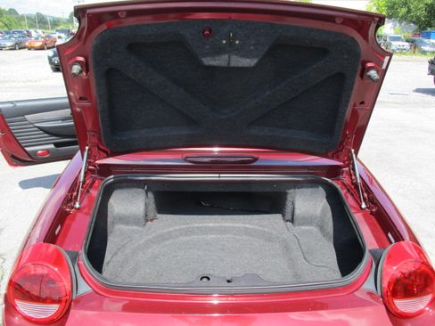 Used 2004 Ford Thunderbird Deluxe RWD image 42