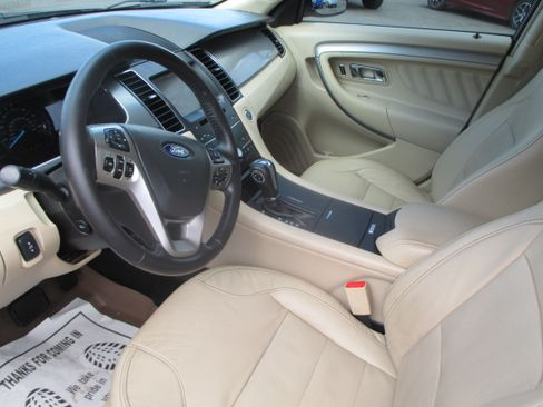 Used 2015 Ford Taurus SEL FWD image 5