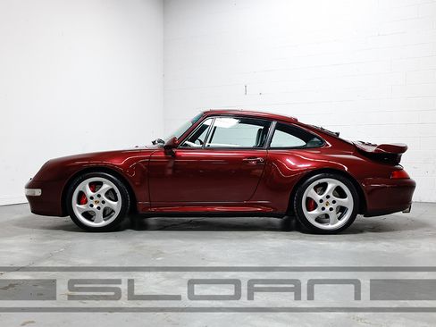 Used 1996 Porsche 911 Carrera 4S AWD/4WD image 3