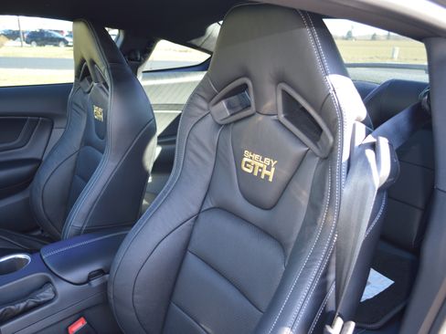 Used 2022 Ford Mustang Premium image 6