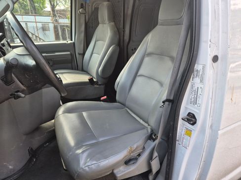 Used 2014 Ford E-150 and Econoline 150 UNAVAIL RWD image 5