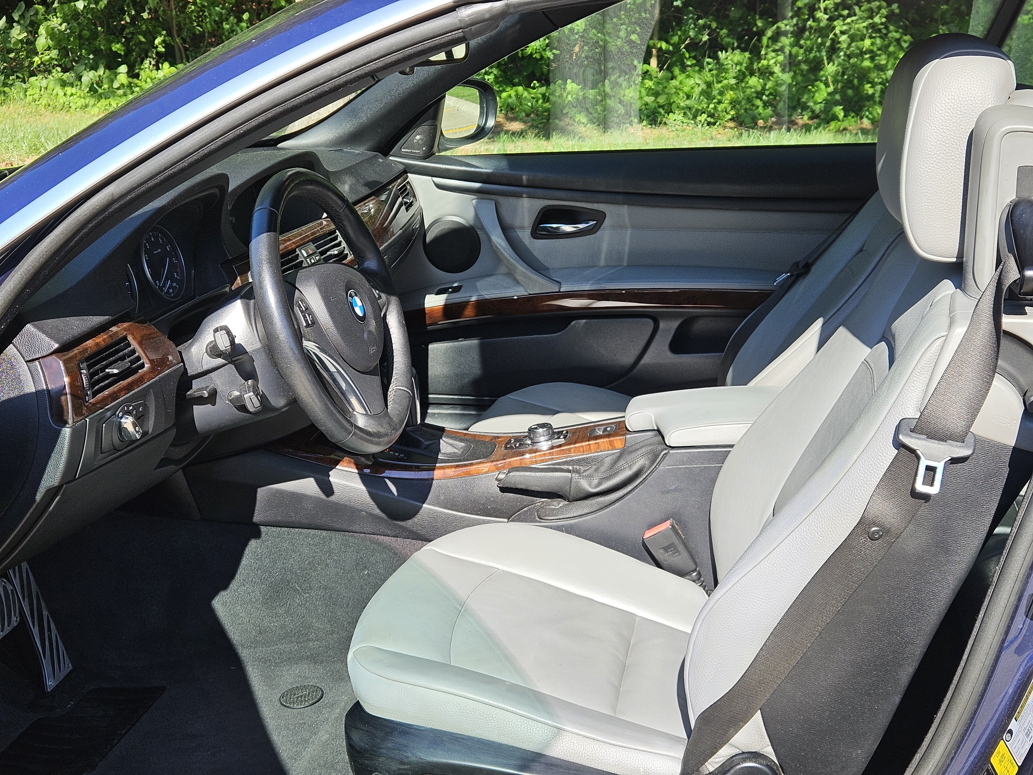 Used 2012 BMW 335i Convertible RWD image 7