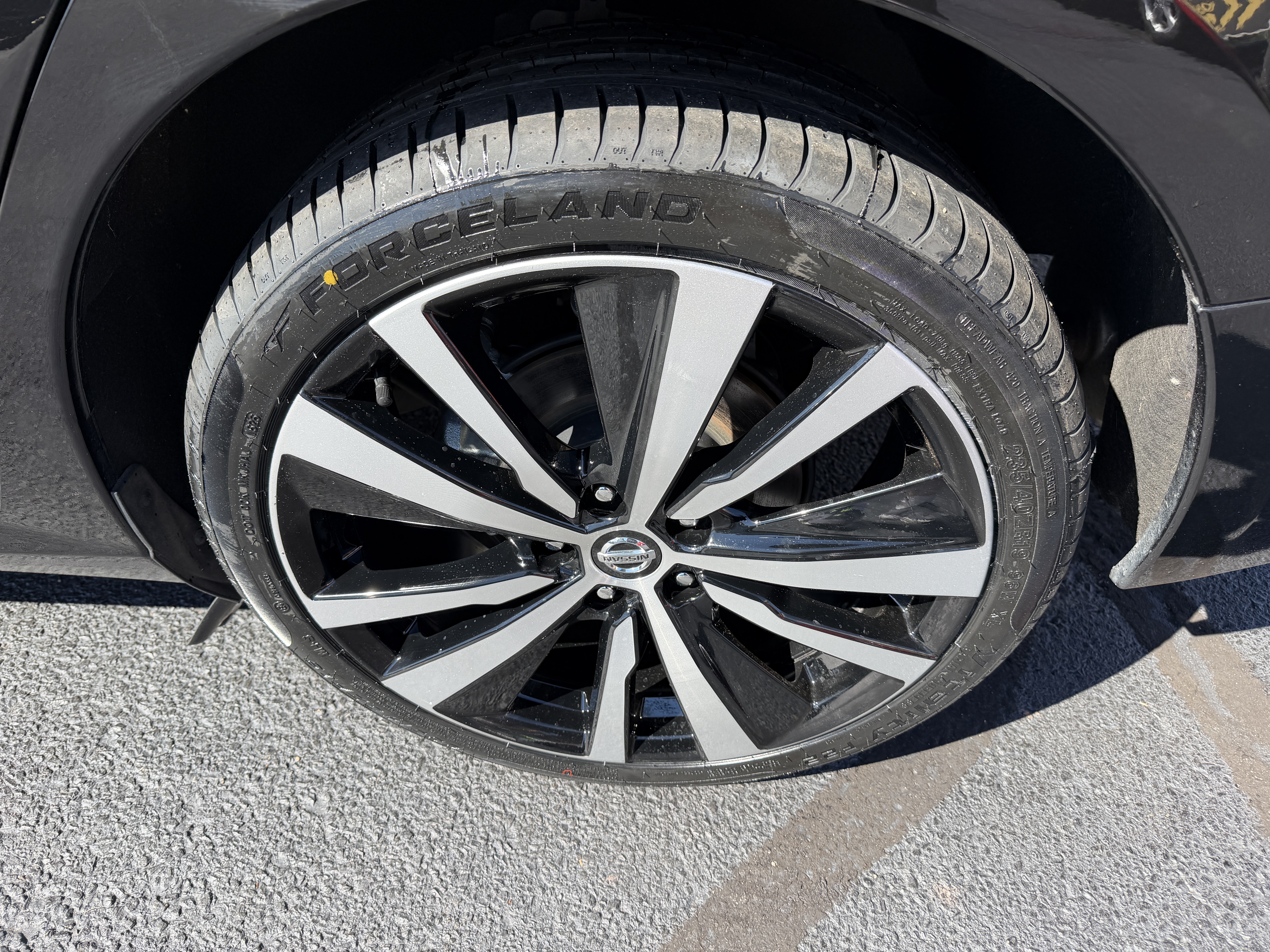 Used 2021 Nissan Altima 2.5 Platinum AWD image 27