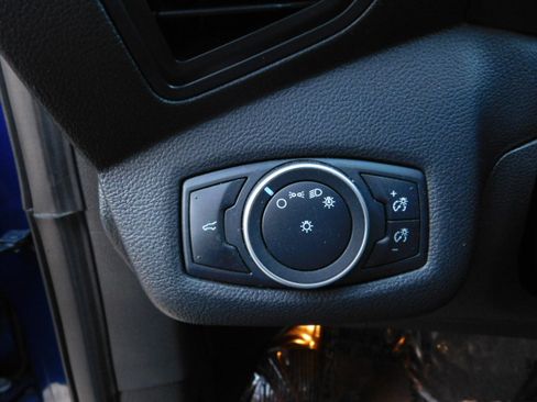 Used 2019 Ford Escape S image 12