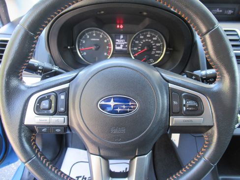Used 2016 Subaru Crosstrek 2.0i Premium AWD/4WD image 10