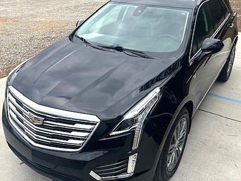 Used 2017 Cadillac XT5 Premium Luxury image 3