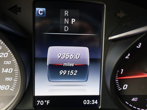 Used 2017 Mercedes-Benz GLC 300 image 27