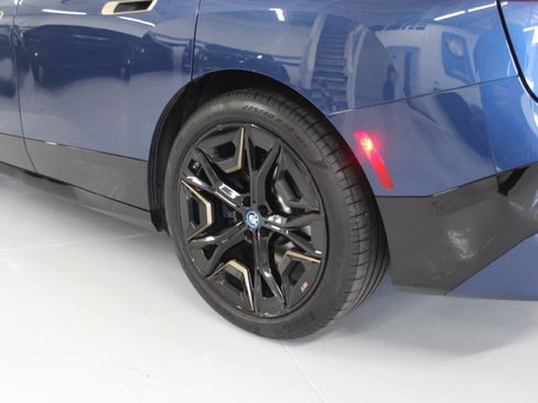 Used 2024 BMW iX M60 AWD/4WD image 12