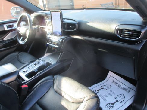Used 2021 Ford Explorer 4WD ST image 4