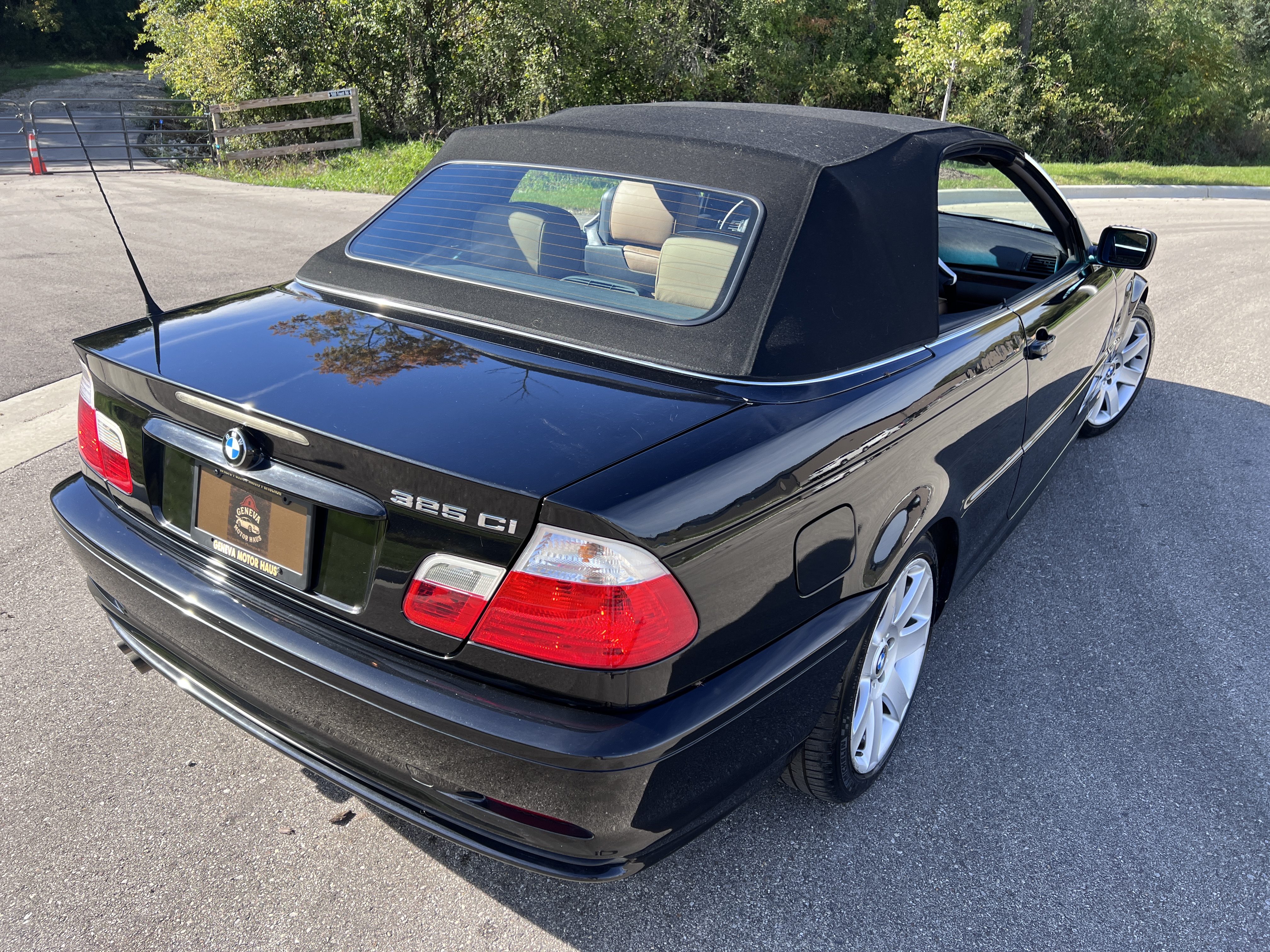 Used 2003 BMW 325Ci Convertible RWD image 5