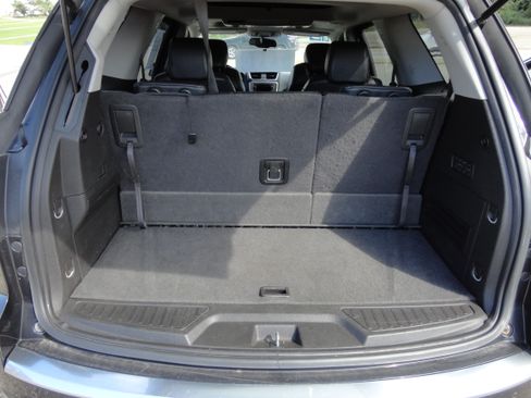Used 2013 GMC Acadia AWD Denali image 10