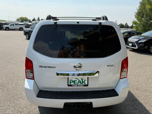 Used 2012 Nissan Pathfinder 4WD image 4