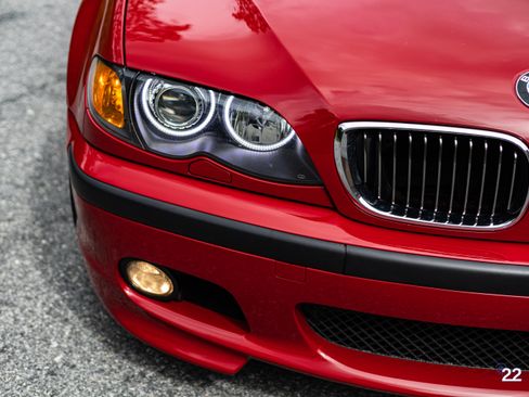 Used 2005 BMW 330i image 15