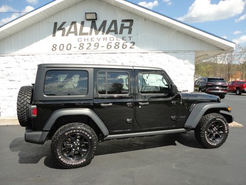 Used 2023 Jeep Wrangler Unlimited Sport AWD/4WD image 10