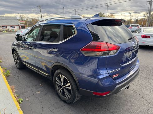 Used 2018 Nissan Rogue SL image 4