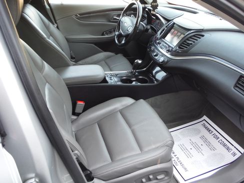 Used 2018 Chevrolet Impala LT image 15