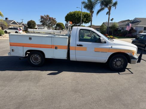 Used 2005 Dodge Ram 2500 Truck 2WD Regular Cab image 4