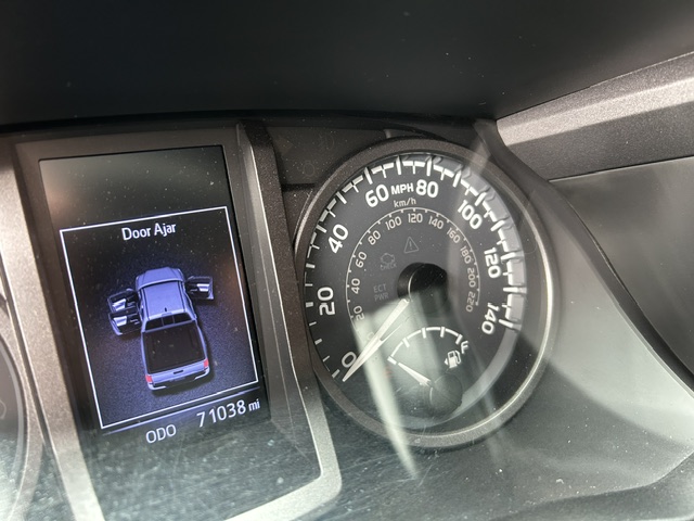 Used 2018 Toyota Tacoma 4x4 Double Cab image 11