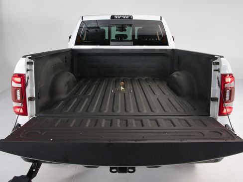 Used 2020 RAM 2500 4x4 Crew Cab Laramie image 34