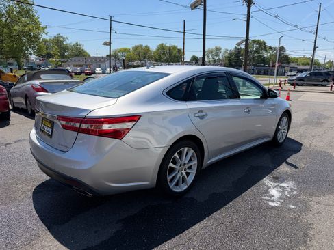 Used 2013 Toyota Avalon Limited FWD image 28