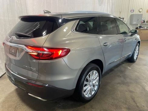 Used 2018 Buick Enclave AWD Premium image 33