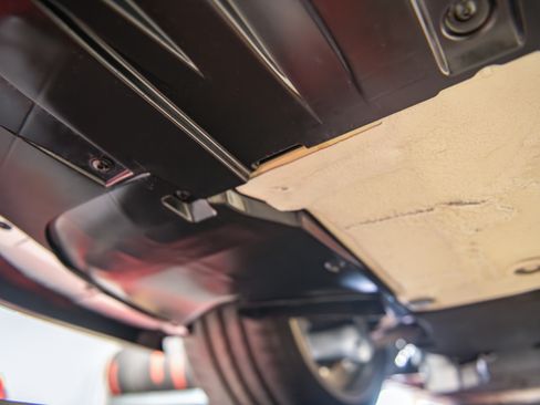 Used 2018 Porsche 911 GT2 RS image 93