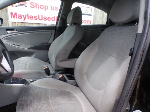 Used 2016 Hyundai Accent SE Sedan FWD image 6