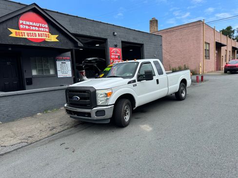 Used 2011 Ford F250 image 1