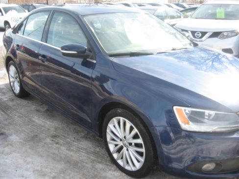 Used 2011 Volkswagen Jetta 2.5 SE image 3