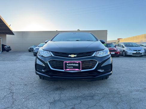 Used 2017 Chevrolet Cruze LS image 12