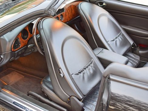Used 2000 Jaguar XK8 image 33