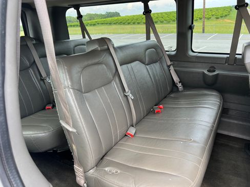 Used 2017 Chevrolet Express 3500 LT Extended Passenger RWD image 16