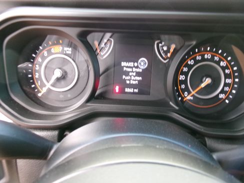 Used 2025 Jeep Wrangler 4WD Sport image 7