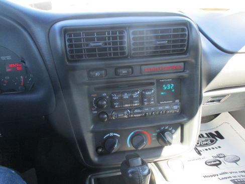 Used 1997 Chevrolet Camaro RS image 34