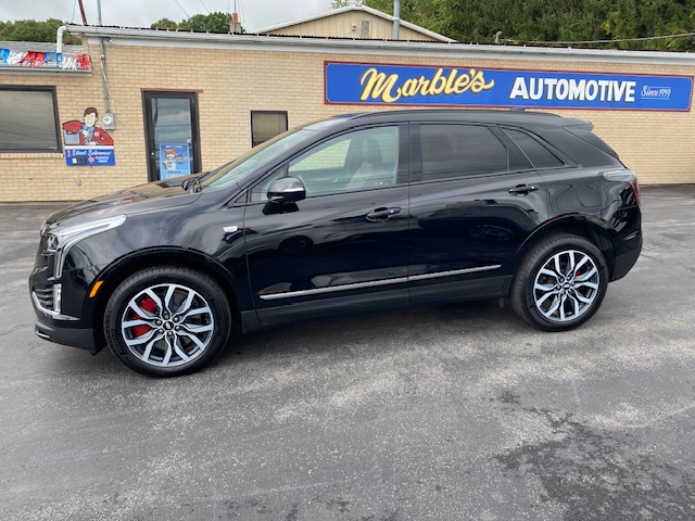 Used 2024 Cadillac XT5 AWD Sport image 2