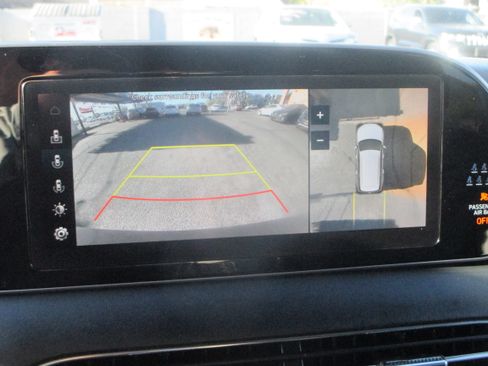 Used 2022 Hyundai Palisade Limited FWD image 7