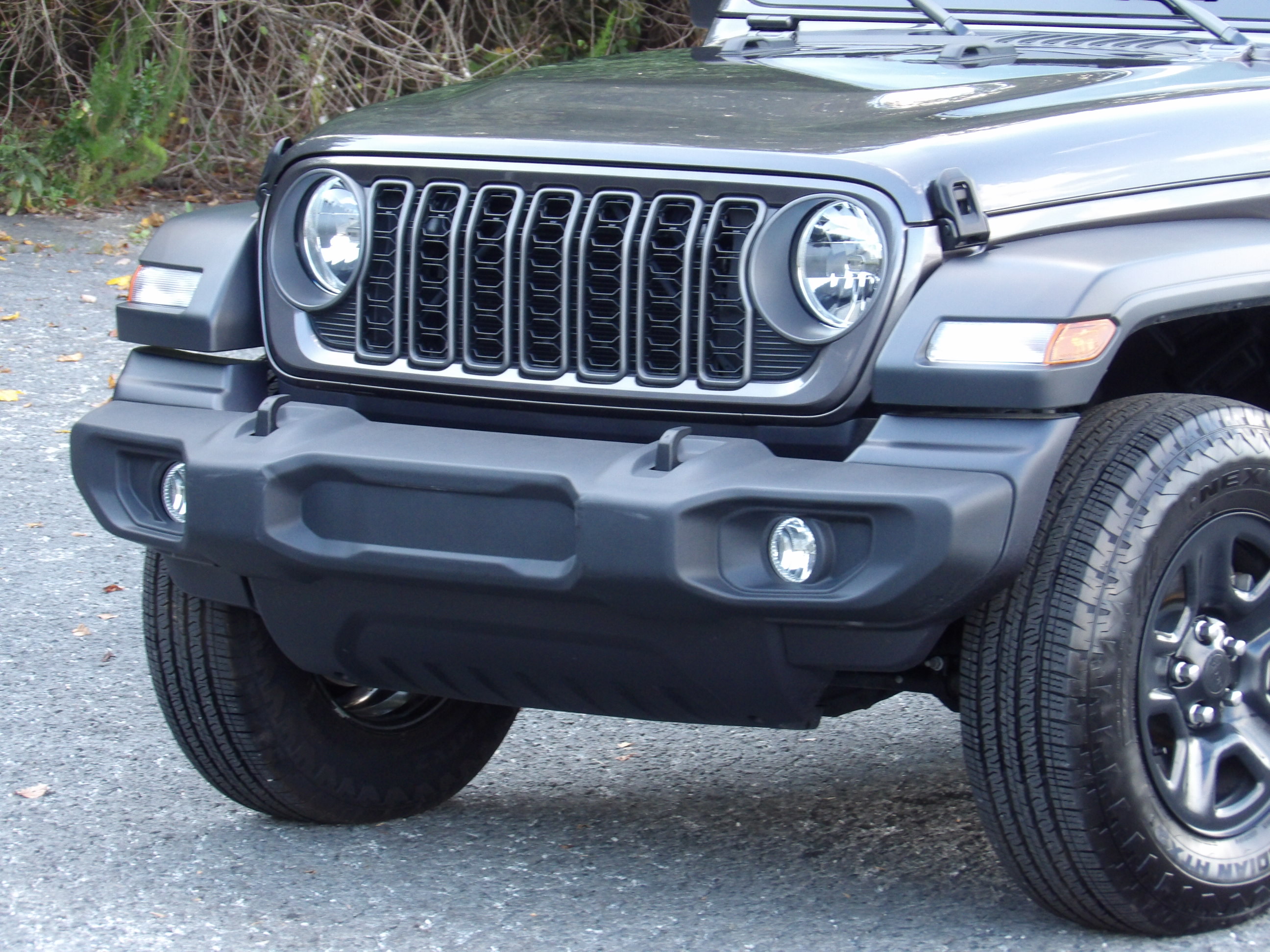 Used 2026 Jeep Wrangler 4WD Unlimited Sport image 10
