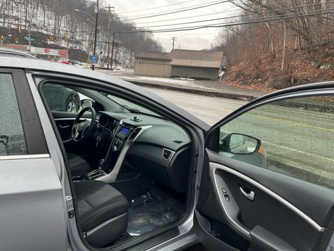 Used 2014 Hyundai Elantra GT image 7