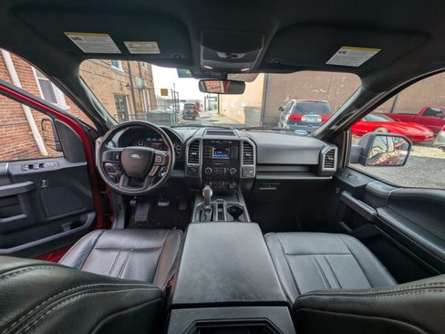 Used 2015 Ford F150 XLT image 15