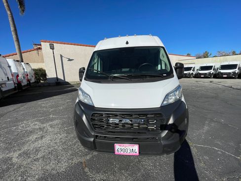Used 2024 RAM ProMaster 2500 image 2