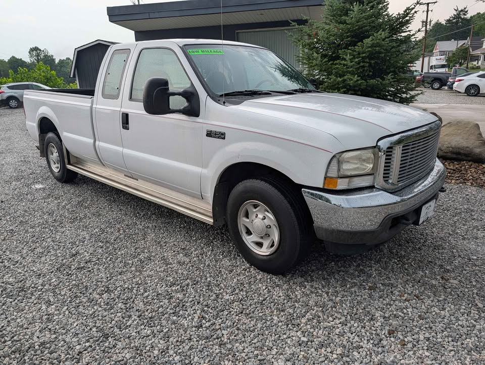 Used 2004 Ford F250 2WD SuperCab Super Duty image 3