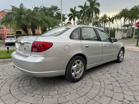 Used 2005 Saturn L-Series L300 image 6